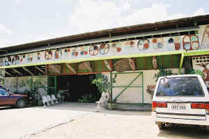 PNG_art_center_medium.jpg (32867 �o�C�g)