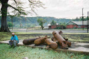 Rabaul_hotel_bakudan_medium.jpg (40552 �o�C�g)