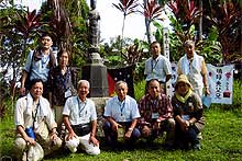 コイキン観音前で会員一同